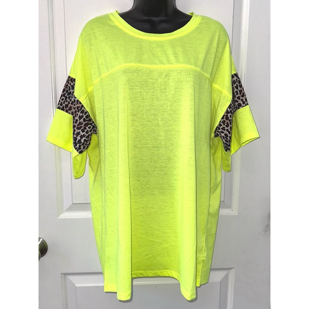 Sunshine & Rodeos neon green oversized tee